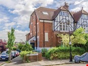 2 bedroom ground floor flat for sale