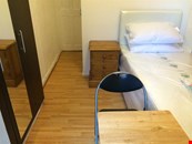 single room to let @ NW1 6RT private balcony central location some bills inclusive available 24 Aug!