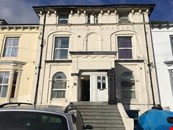 self-contained one bedroom flat to let in Dover, Kent @ CT17 9SP excellent location available now 