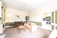 Flat to rent Holland Park