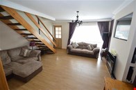 2 bedroom semi detached house located on the popular painters estate for sale